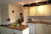 Sycamores kitchen Self catering holiday cottage providing farm and cottage holiday.